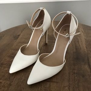 White Pumps Size 7.5